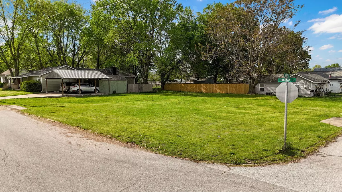 Mt Vernon, MO 65712,1221 S Market ST