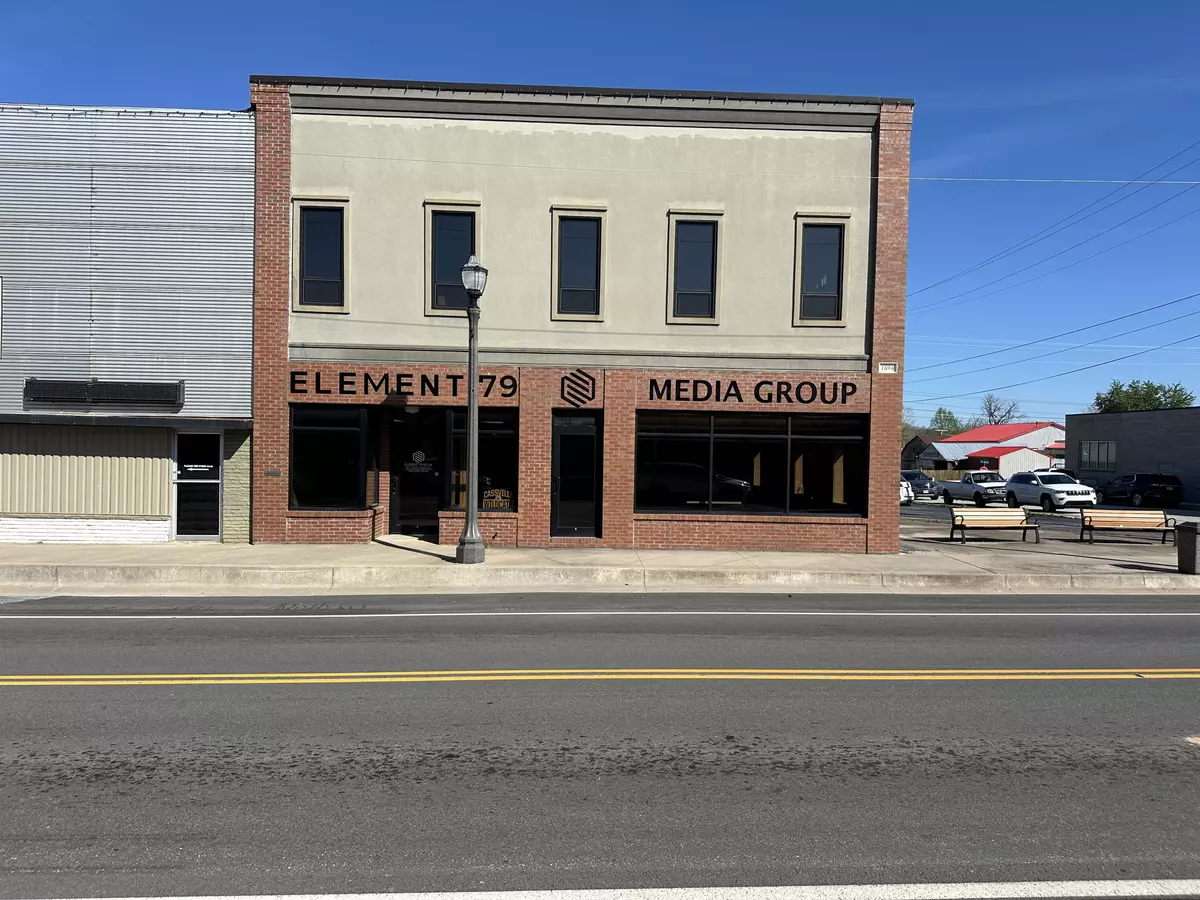 Cassville, MO 65625,805 Main ST