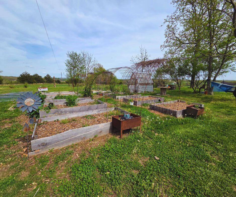 Cabool, MO 65689,12628 Raven DR