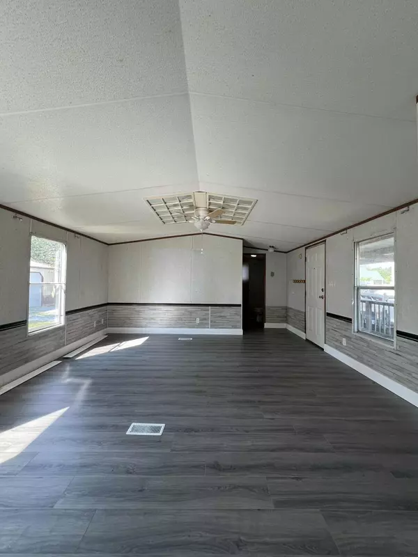 Neosho, MO 64850,13665 Palm RD