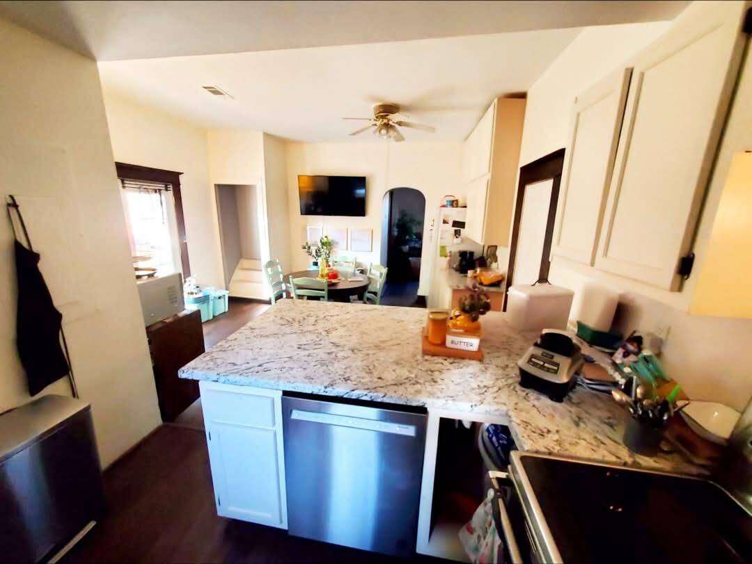 El Dorado Springs, MO 64744,110 W Hickory ST