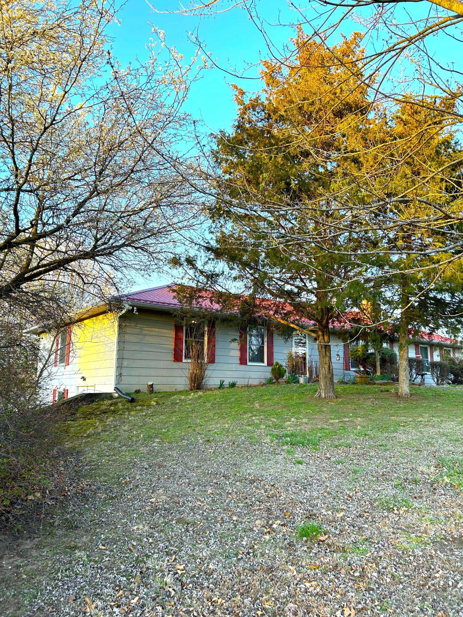 Lamar, MO 64759,1156 NE 50th RD