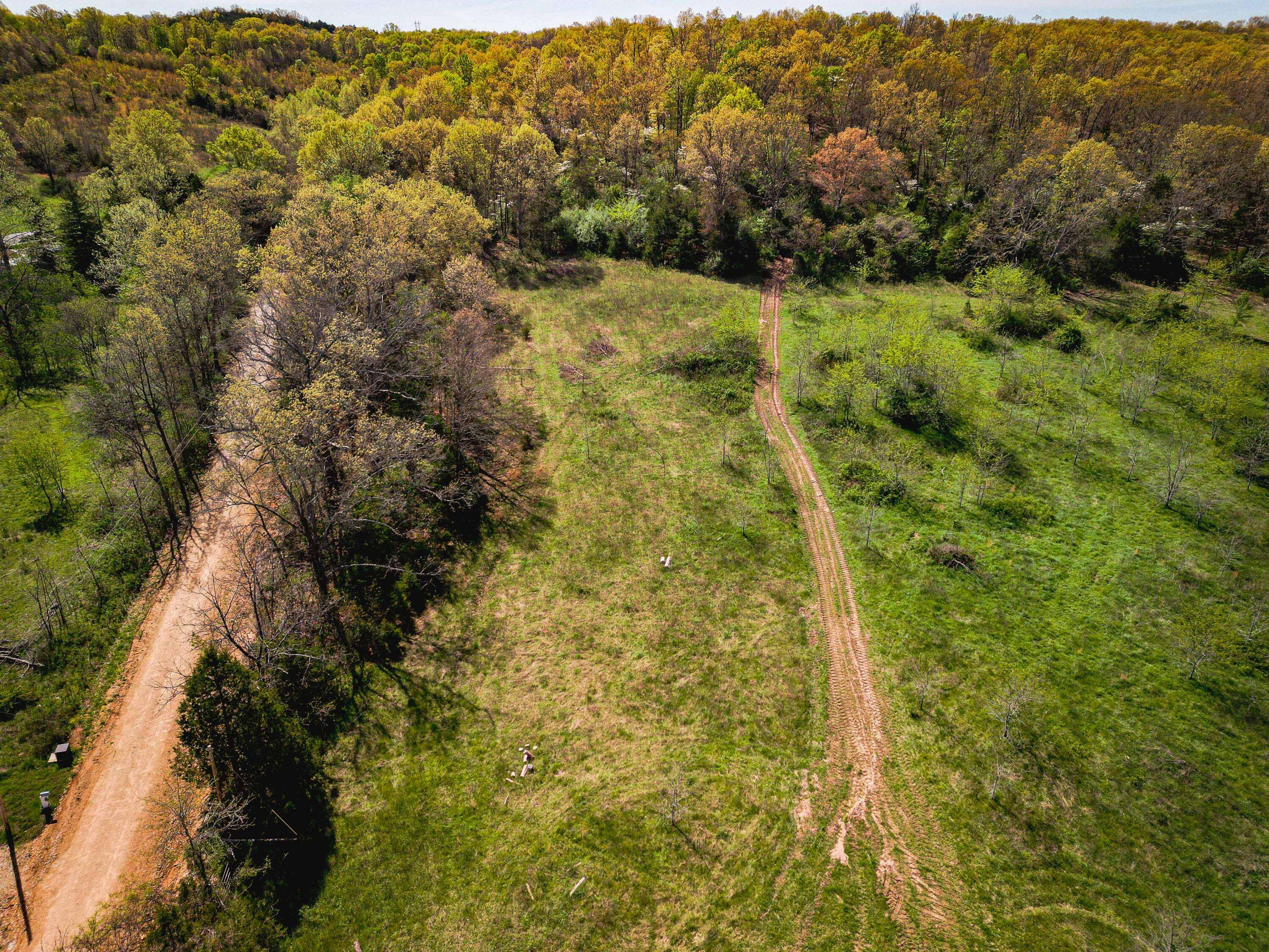 Ava, MO 65608,5625 County Road P-305