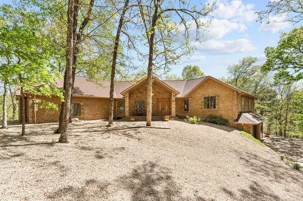 Lampe, MO 65681,160 Old Horseshoe Rdg