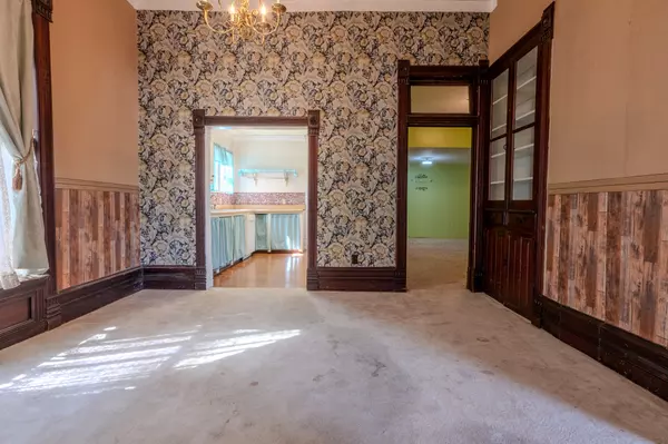 Sarcoxie, MO 64862,301 S 7th ST