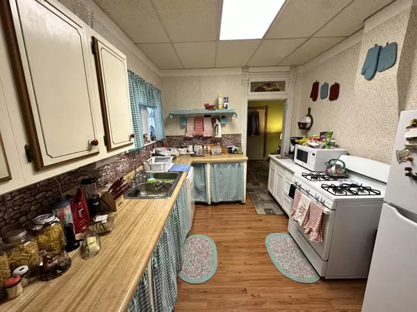 301 S 7th ST, Sarcoxie, MO 64862