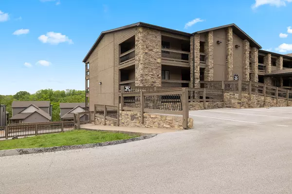 Branson, MO 65616,172 Dogwood Park TRL #1109
