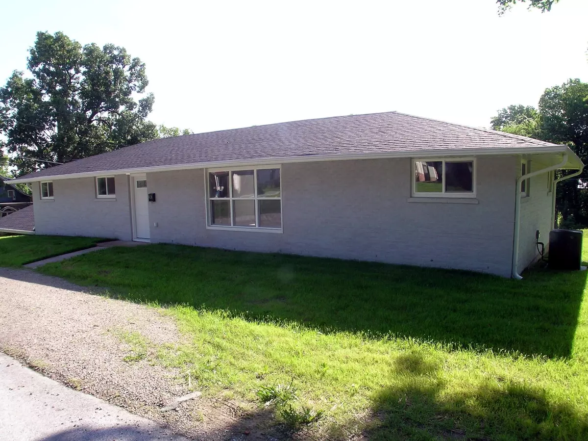 Marshfield, MO 65706,424 N Clay ST
