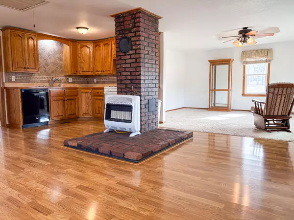 Neosho, MO 64850,15481 Heron B DR