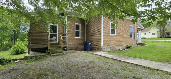 Buffalo, MO 65622,502 S Maple ST