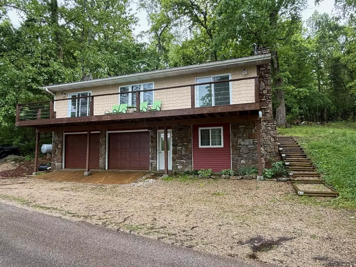 Mammoth Spring, AR 72554,189 Riverbend RD