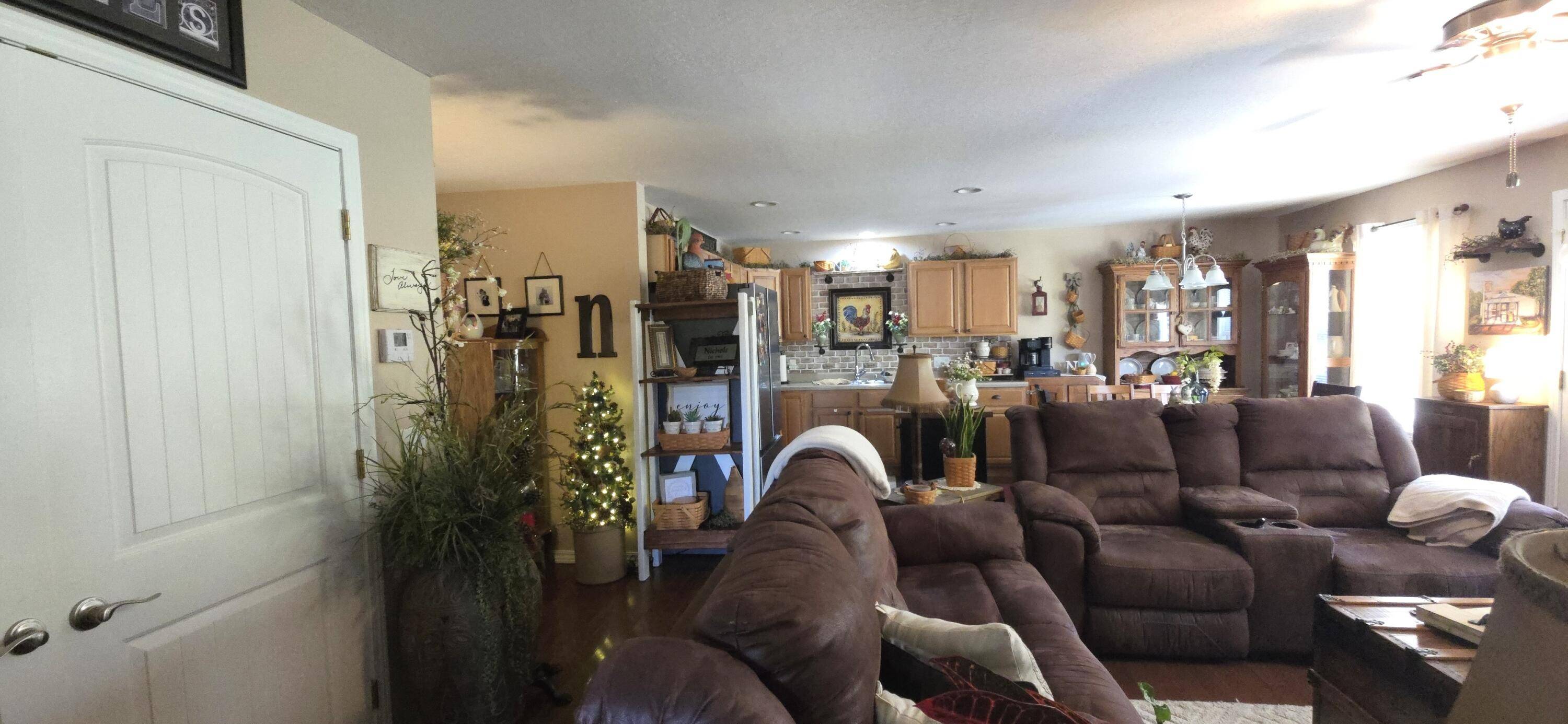 Cabool, MO 65689,200 Hillcrest AVE