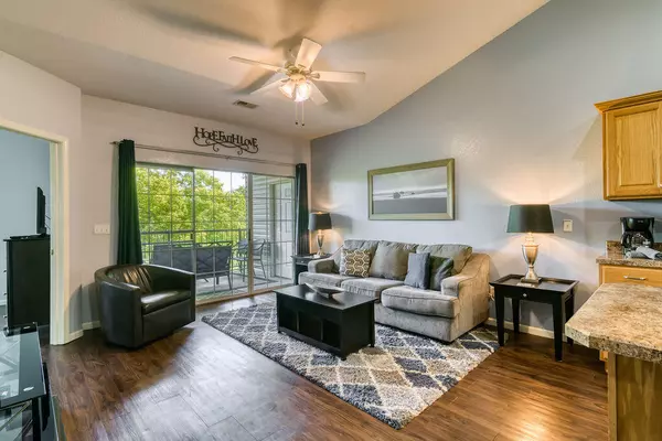 813 Holiday Ridge #H-10, Branson, MO 65616