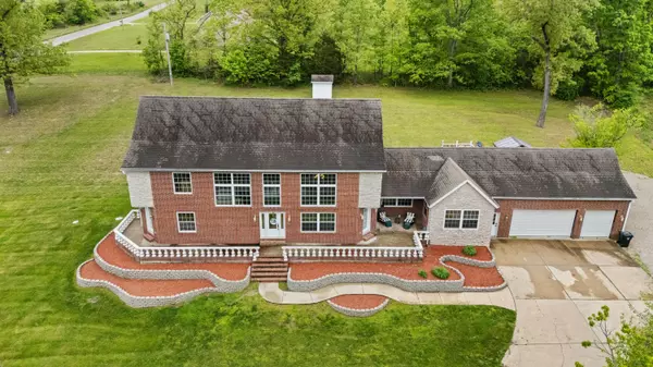 Marshfield, MO 65706,351 Deer Run