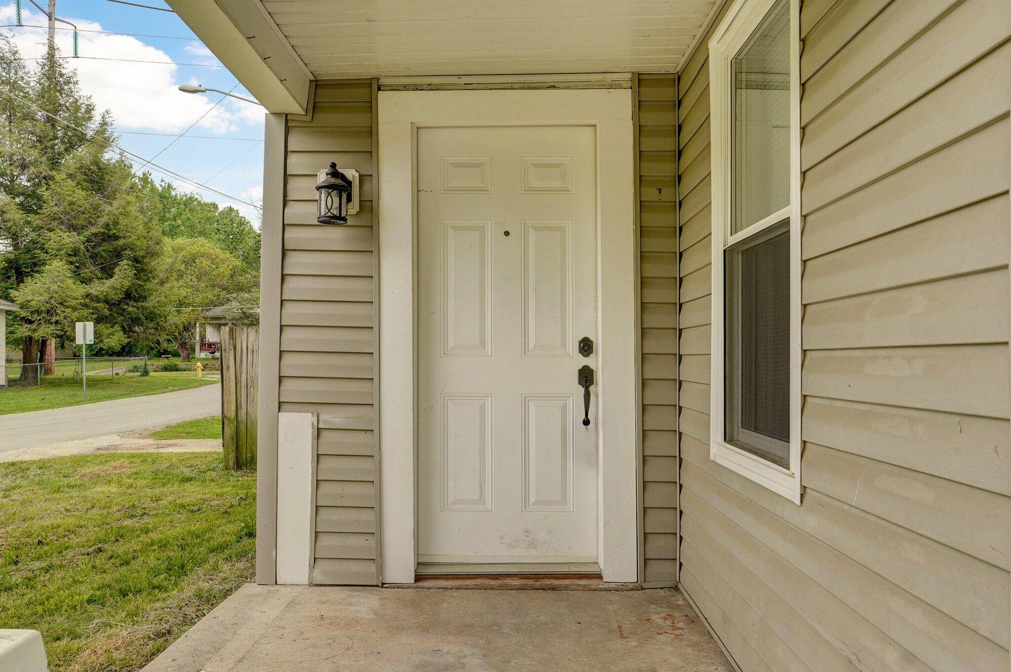 Springfield, MO 65802,1015 N Newton AVE