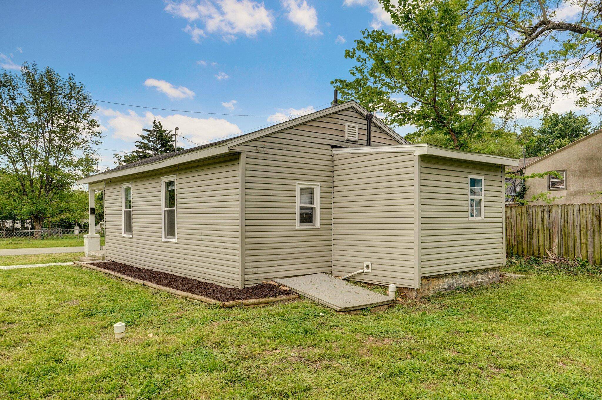 Springfield, MO 65802,1015 N Newton AVE