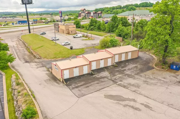 Hollister, MO 65672,150 Jessica ST