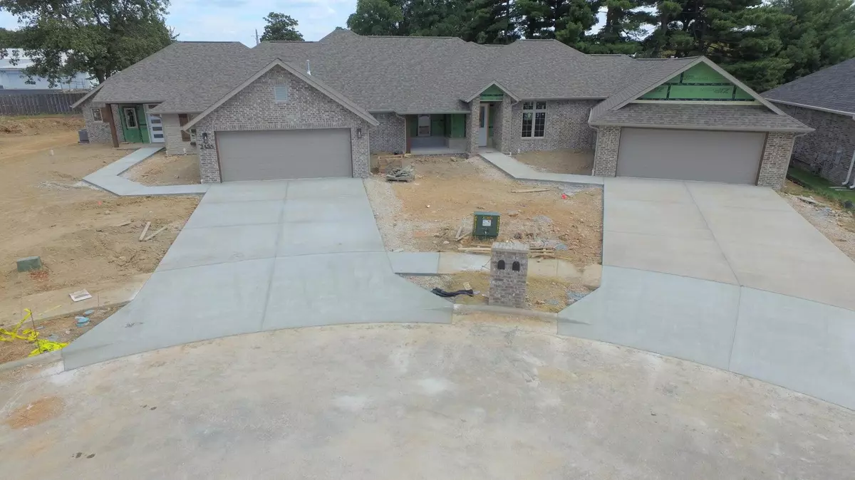 Springfield, MO 65804,2453 E Swallow ST