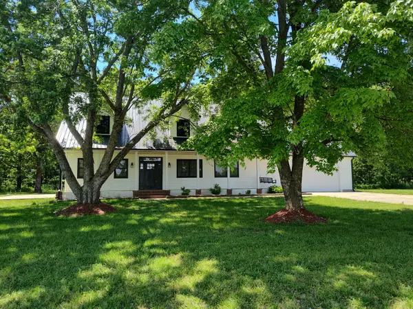 Bolivar, MO 65613,4181 S 105th RD