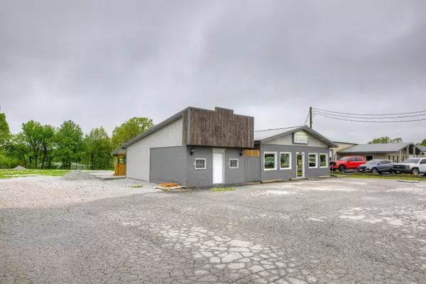 Granby, MO 64844,514 W Valley Street