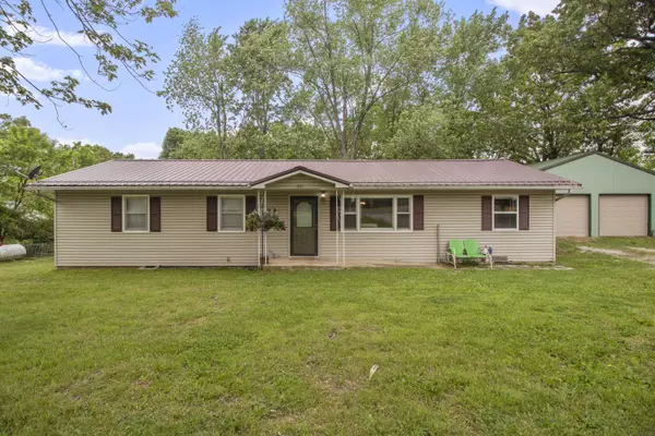 641 Eagle AVE, Norwood, MO 65717