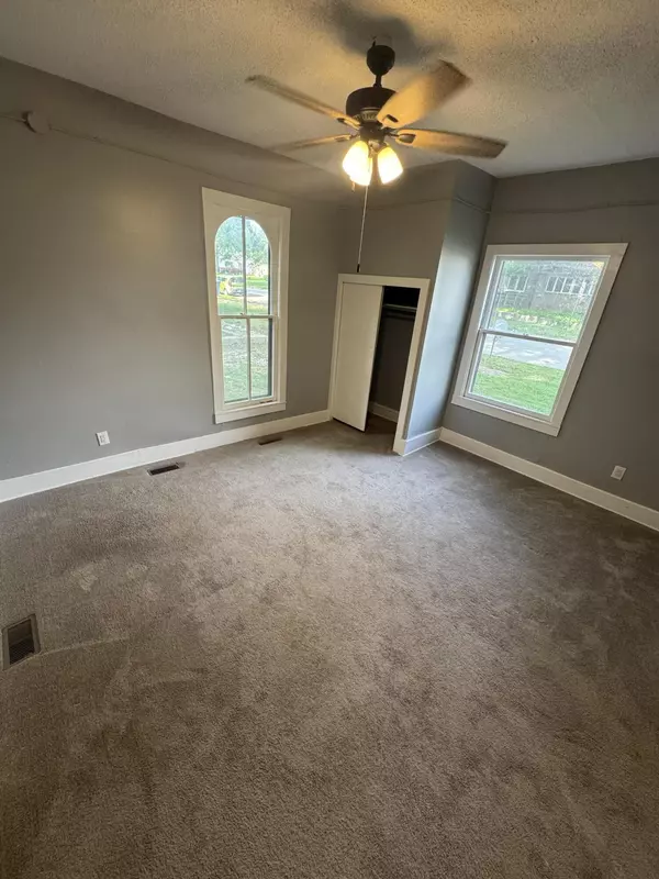 Springfield, MO 65803,2007 N Travis AVE