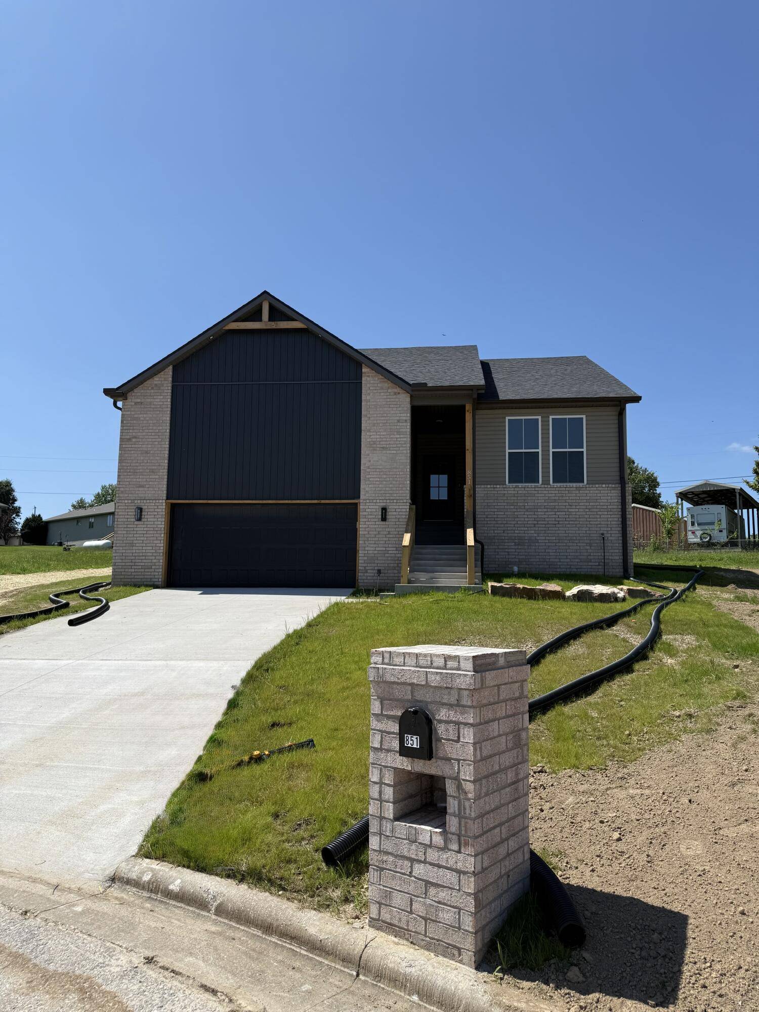 Marshfield, MO 65706,851 Tomahawk CT