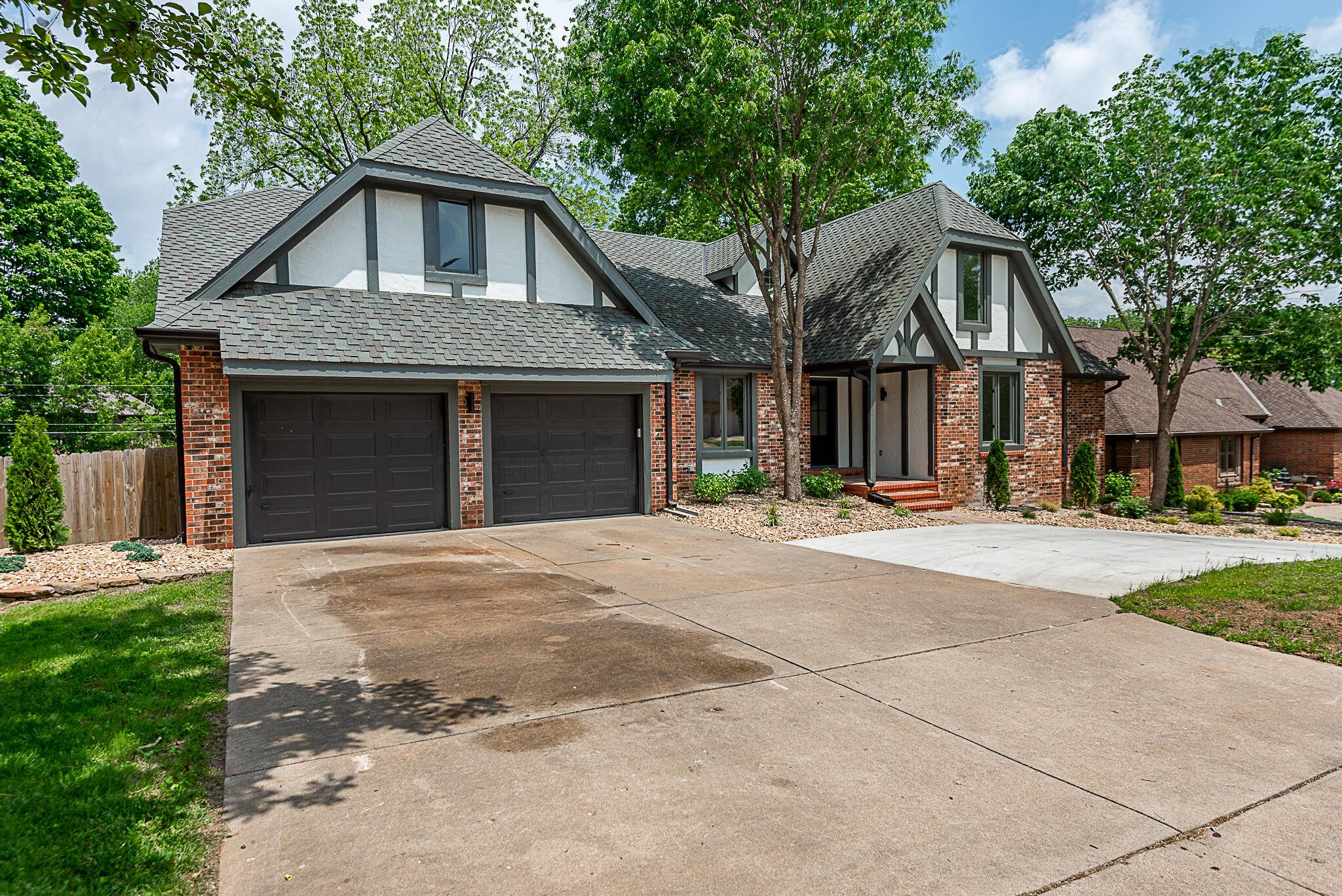 Springfield, MO 65804,1935 E Canterbury ST