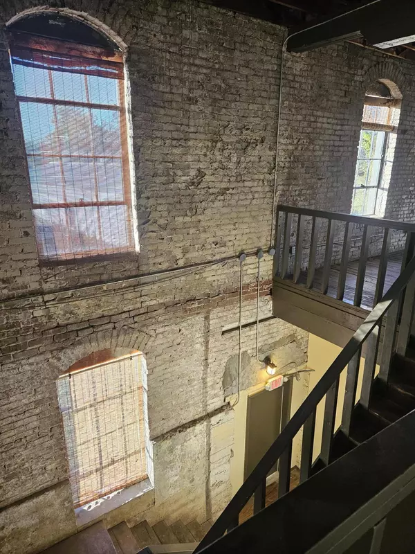 Springfield, MO 65806,1303 W College ST