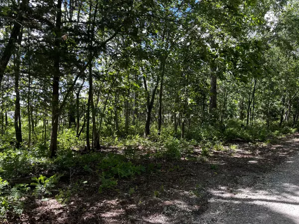 Aurora, MO 65605,000 Private Road 1195