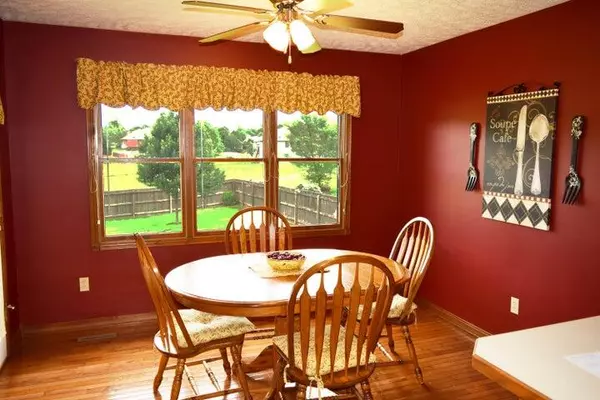 Springfield, MO 65810,4622 S West AVE