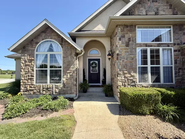 Marshfield, MO 65706,1415 Woodland RD