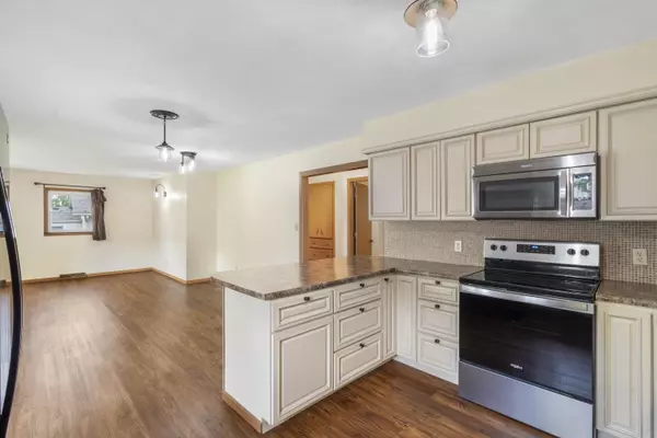 Ash Grove, MO 65604,300 S High AVE