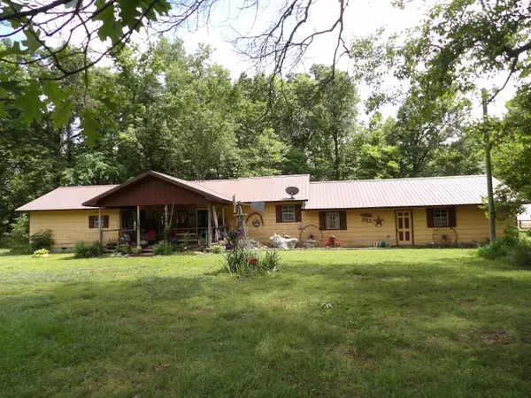 2122 Route C, Goodman, MO 64843