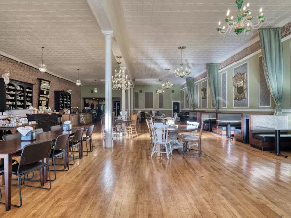 Carthage, MO 64836,331 S Main ST