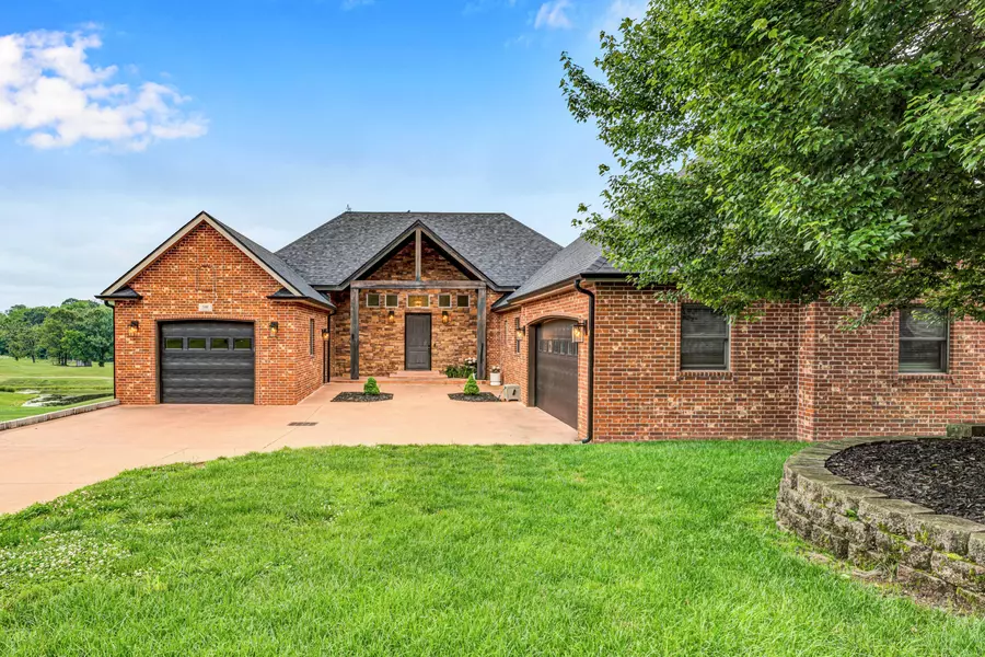 108 Island Green DR, Republic, MO 65738