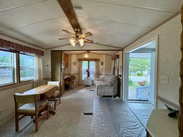 Branson, MO 65616,312 Sunshine CIR