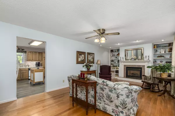 West Plains, MO 65775,2704 Jennifer DR