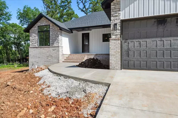 Springfield, MO 65803,1239 W Arlington CT