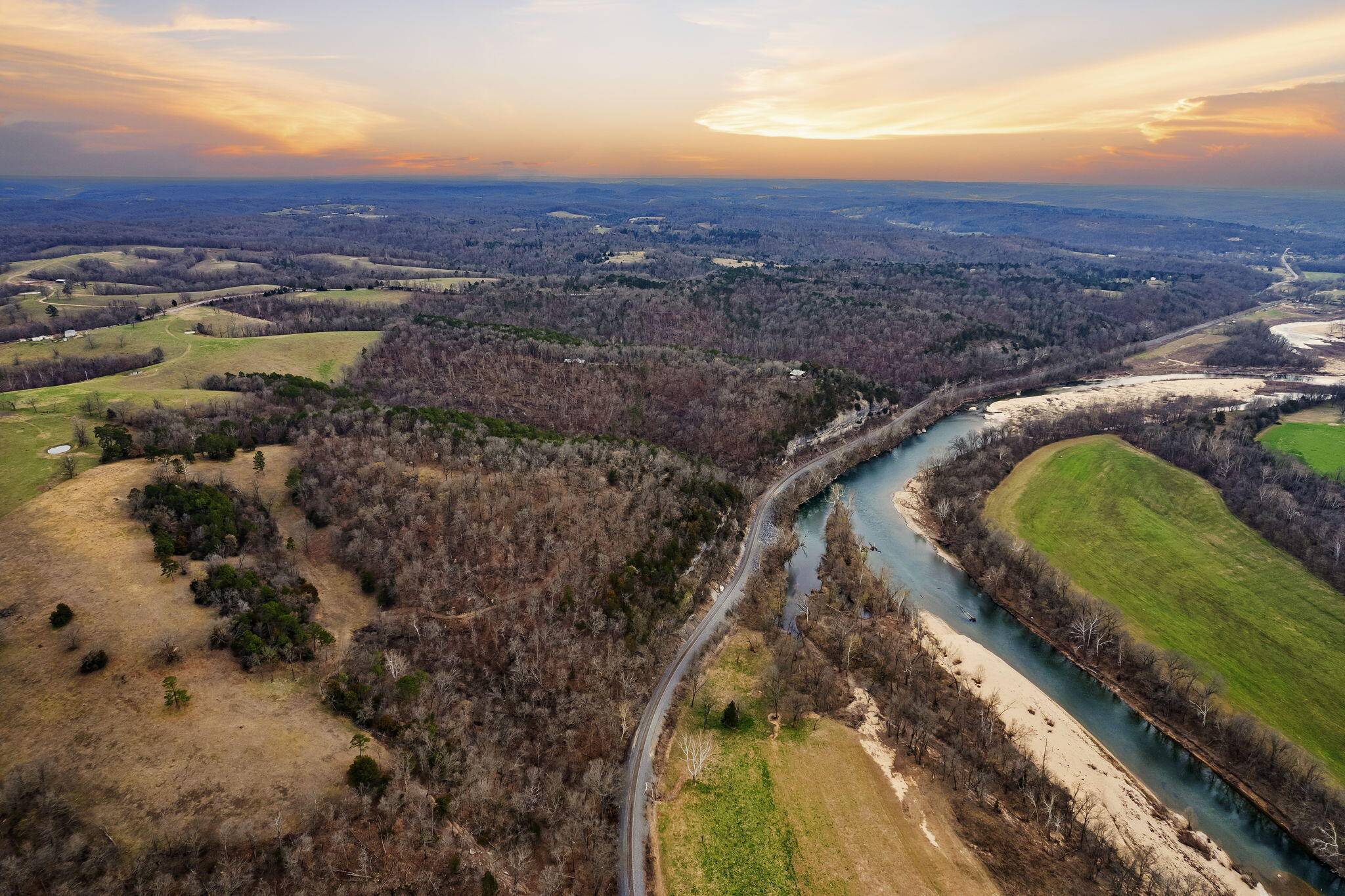 539 Thompson Lane, Noel, MO 64854
