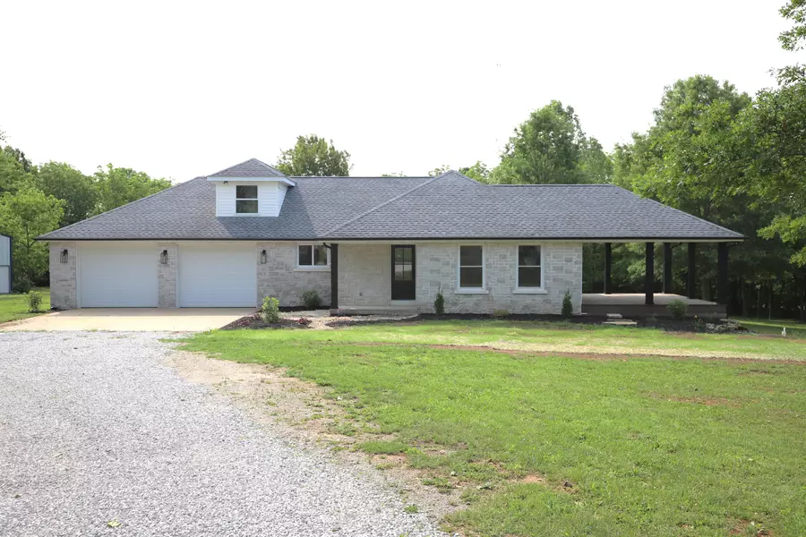 292 Jace RD, Billings, MO 65610
