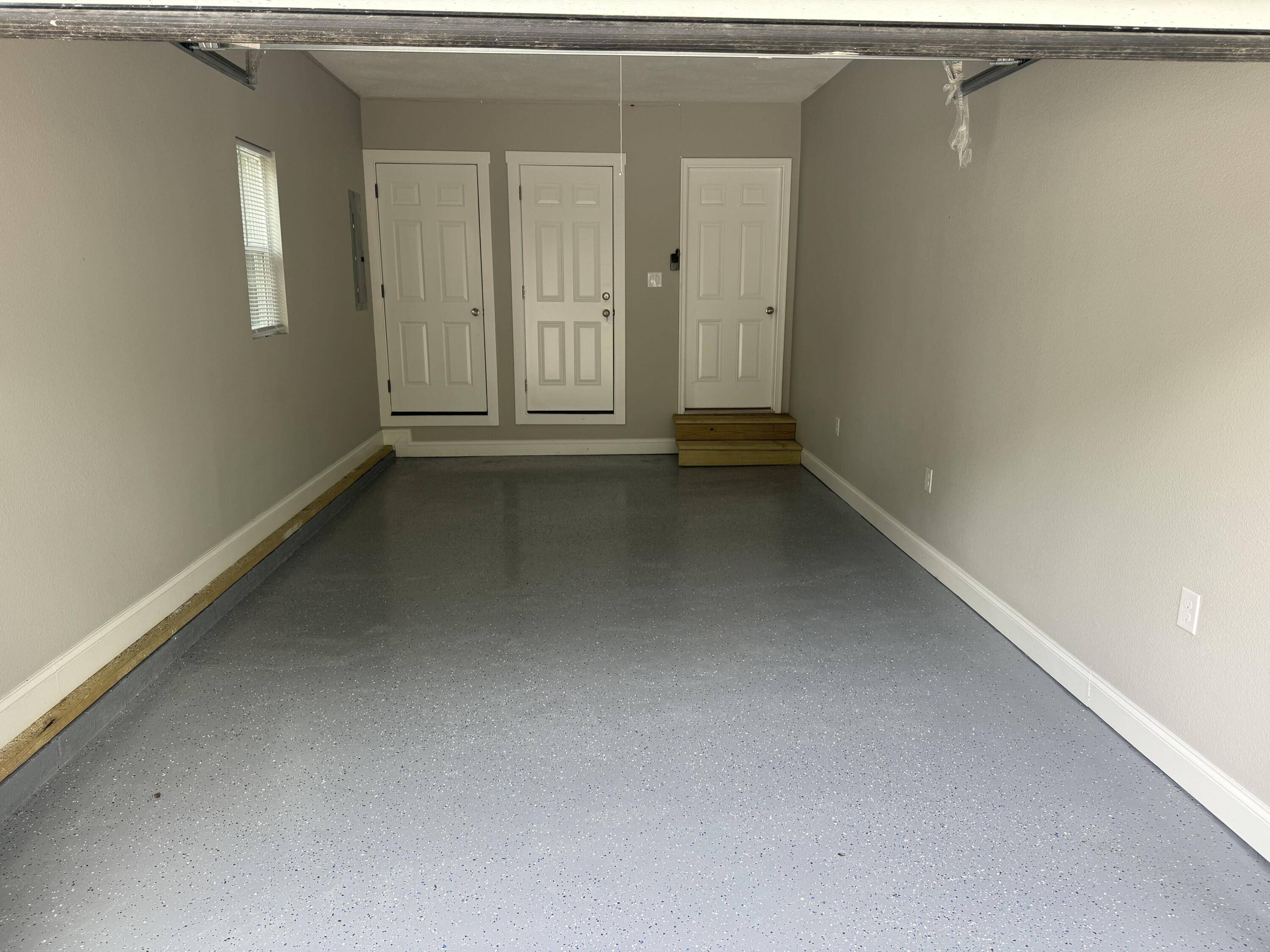 Bolivar, MO 65613,1922 S Village LN