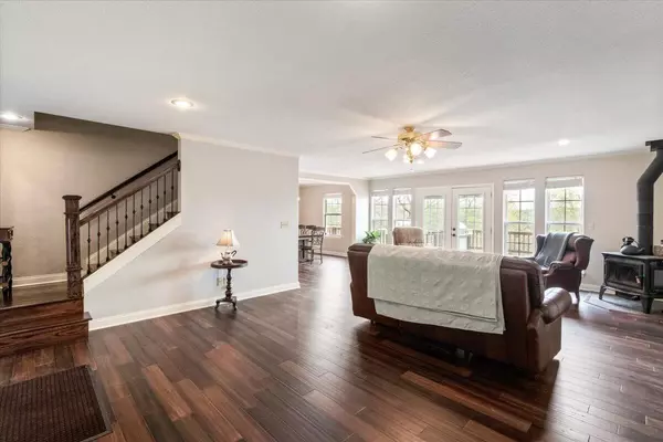 Theodosia, MO 65761,434 Beachwood DR