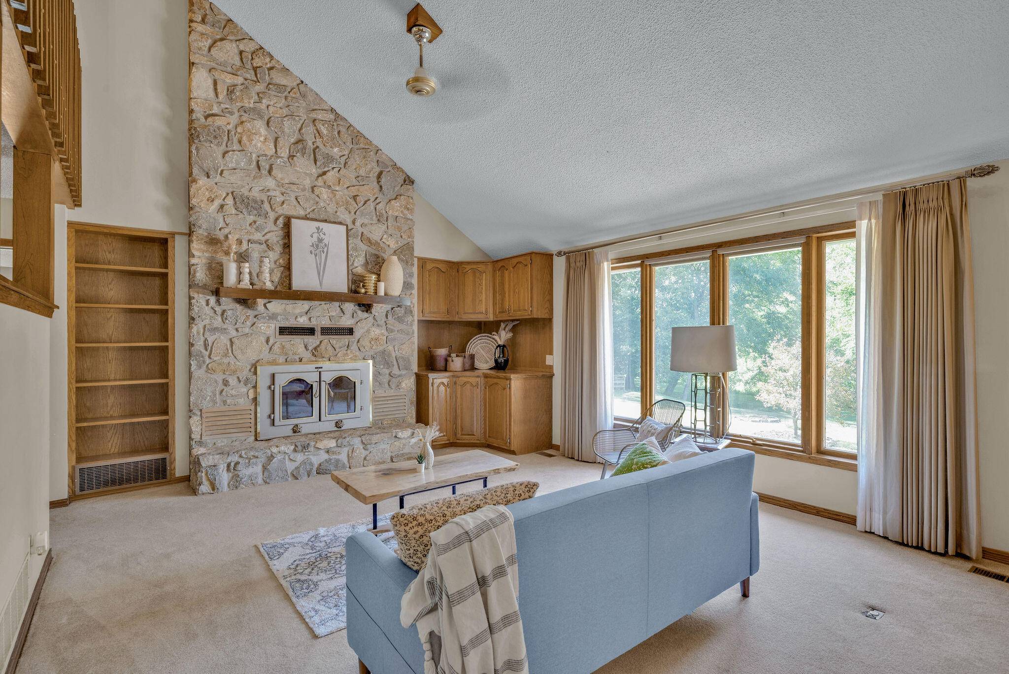 Neosho, MO 64850,561 E Spring ST