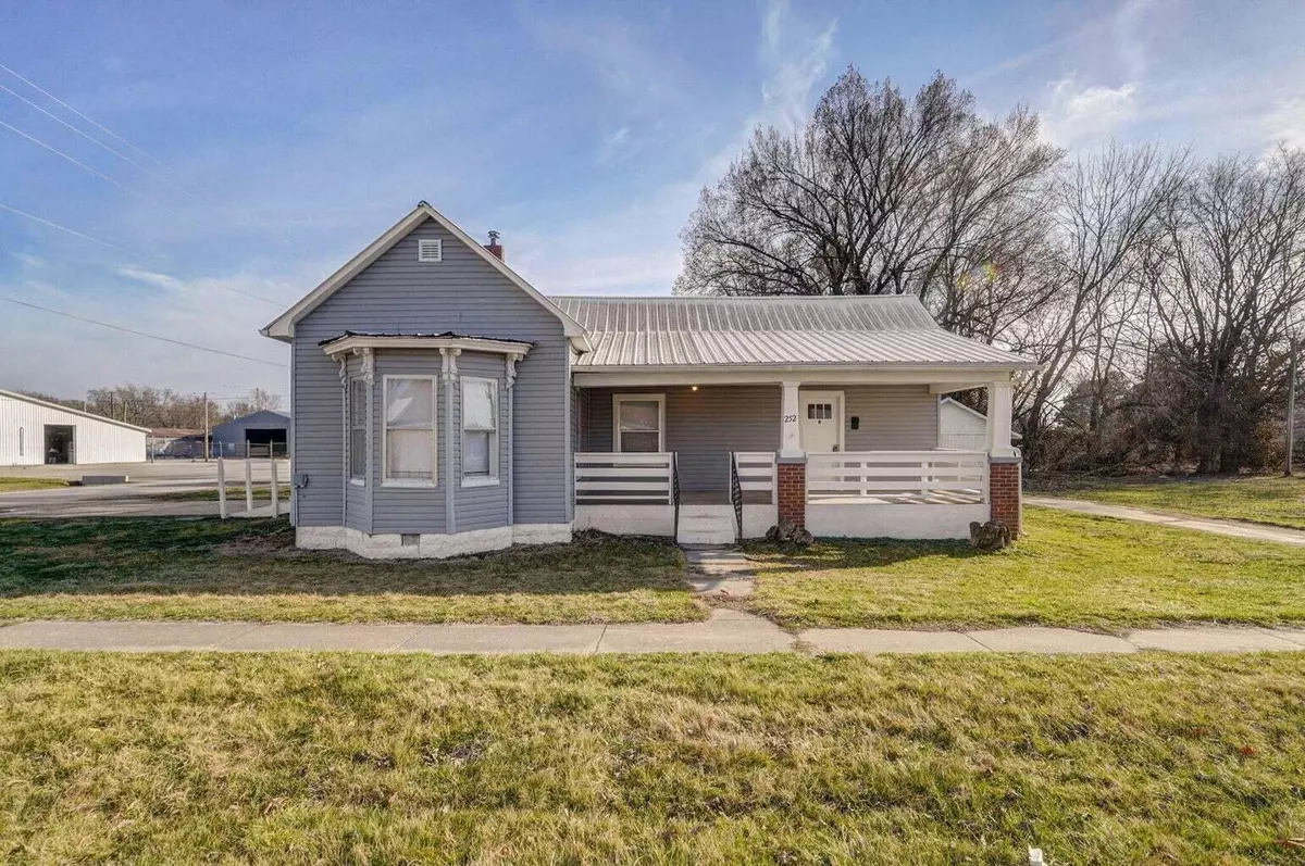 Marshfield, MO 65706,252 Commercial ST