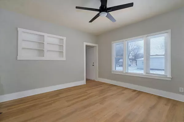 Marshfield, MO 65706,252 Commercial ST