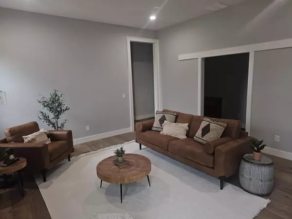 Republic, MO 65738,138 Brady LN