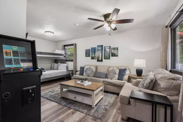 Branson, MO 65616,5422 State Hwy 265 #Cottage 6