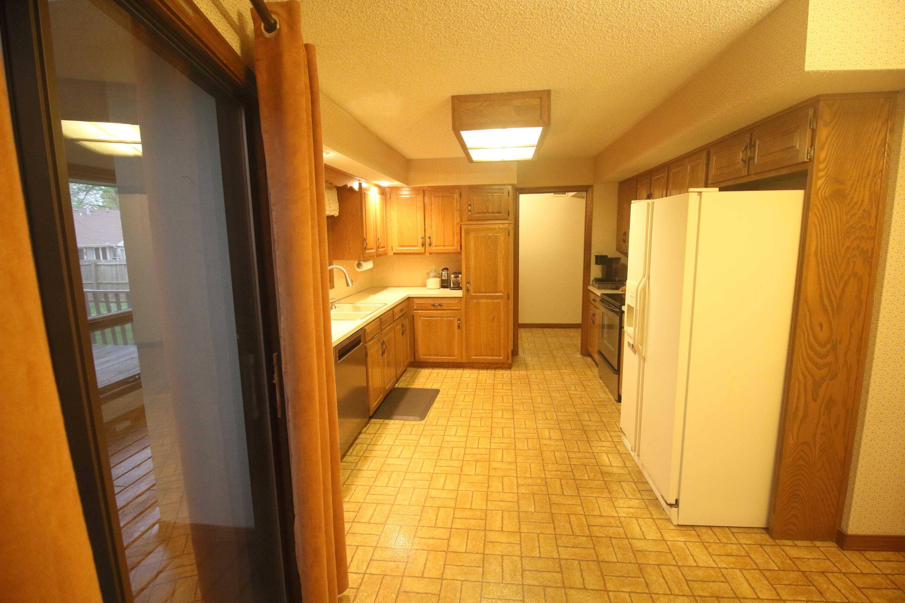 Springfield, MO 65810,682 E High Point ST