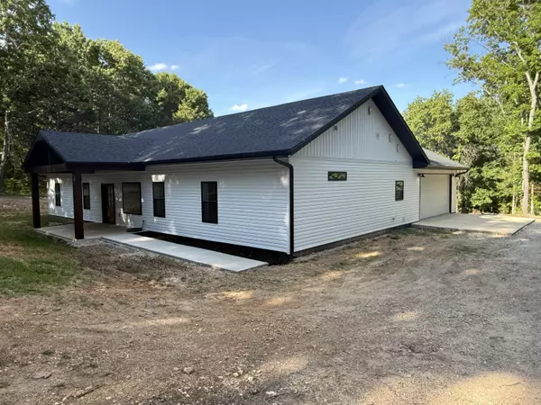 Galena, MO 65656,290 Mccord Bend RD